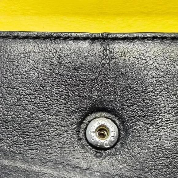 Dior Rencontre Black/Yellow Wallet-On-Chain - Picture 13 of 16